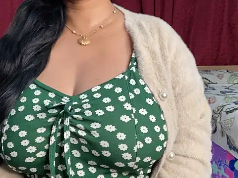 Snapshot of Aishwarya_101_ chatting on November 15, 2025, 9:02 am Aishwarya 101 online show from November 15, 2025, 9:02 am