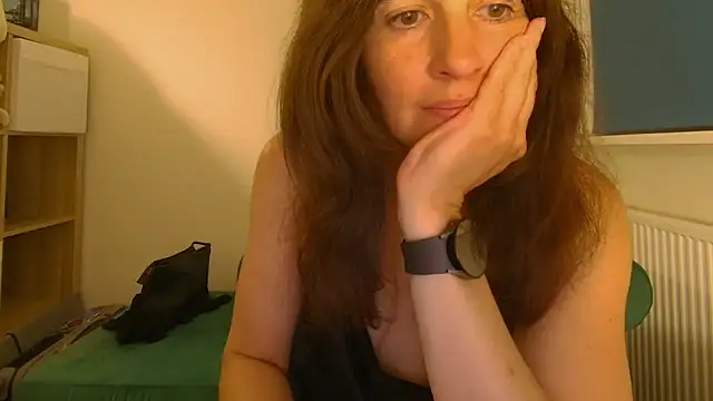 Ella Next Door online show from May 29, 2026, 9:32 pm