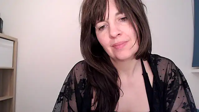 Ella Next Door online show from January 7, 2026, 10:48 pm