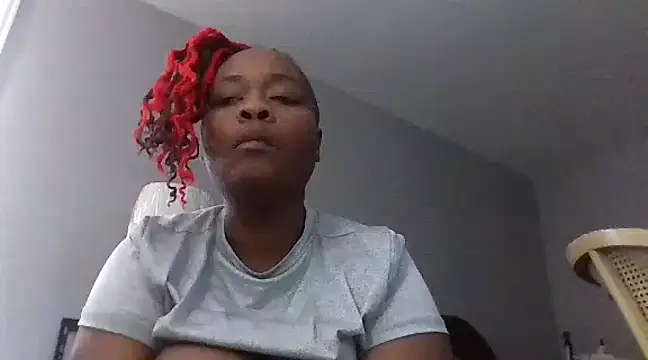 AllLeggs online show from March 18, 2025, 2:39 pm