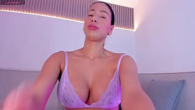 Snapshot of jasminehill_ chatting on January 16, 2026, 12:31 pm jasminehill online show from January 16, 2026, 12:31 pm