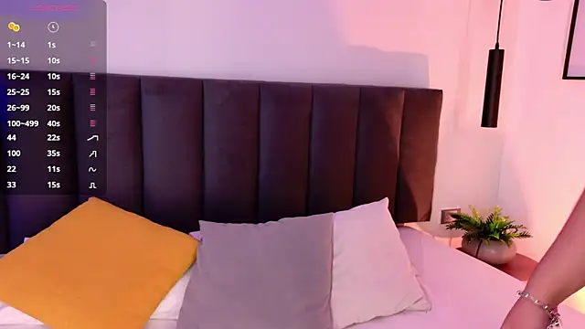 Snapshot of Harmonybabe_ chatting on September 19, 2025, 11:36 am Harmonybabe online show from September 19, 2025, 11:36 am