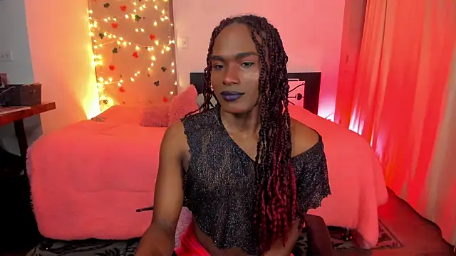 Snapshot of blackbarbietrans chatting on March 5, 2025, 12:05 am blackbarbietrans online show from March 5, 2025, 12:05 am