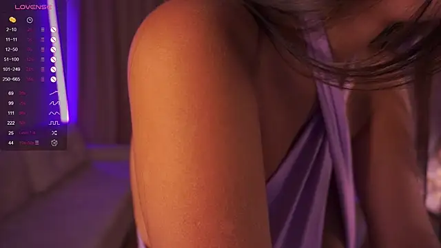 Snapshot of AnuricBriny chatting on September 11, 2025, 9:37 pm AnuricBriny online show from September 11, 2025, 9:37 pm