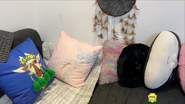 Snapshot of Unique-Beauty chatting on September 24, 2025, 4:46 pm Unique-Beauty online show from September 24, 2025, 4:46 pm