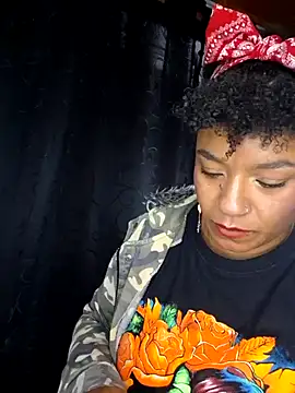 Selket11 online show from March 6, 2025, 4:07 pm