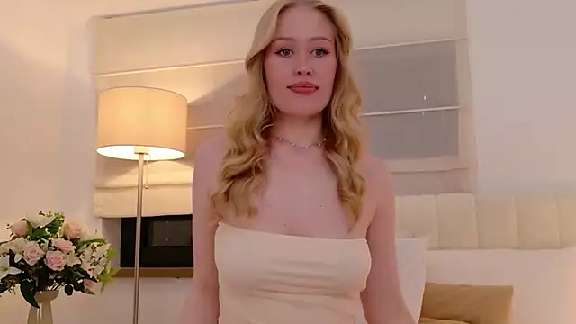 Snapshot of JuliaJaee chatting on June 5, 2026, 5:40 pm JuliaJaee online show from June 5, 2026, 5:40 pm