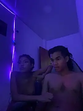 Snapshot of Boypolla11 chatting on October 24, 2025, 5:28 am Boypolla11 online show from October 24, 2025, 5:28 am