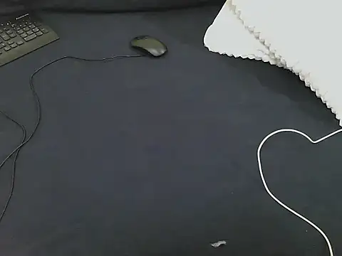 lella-0 online show from January 14, 2026, 7:23 am