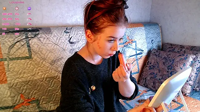 Snapshot of KatalinaAmore chatting on December 2, 2025, 5:14 pm KatalinaAmore online show from December 2, 2025, 5:14 pm