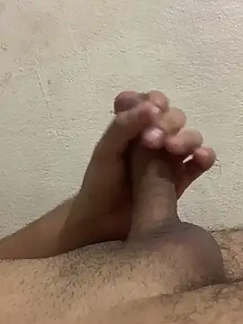 Snapshot of rodrig3105 chatting on March 20, 2025, 1:46 am rodrig3105 online show from March 20, 2025, 1:46 am