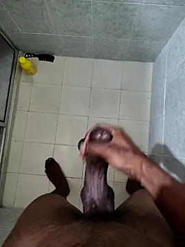 Snapshot of Negrotnt11 chatting on October 5, 2025, 1:24 pm Negrotnt11 online show from October 5, 2025, 1:24 pm