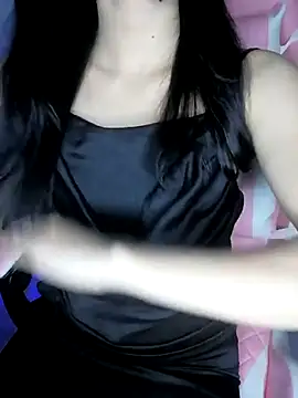 Snapshot of _Linez_ chatting on March 19, 2025, 5:28 pm Linez online show from March 19, 2025, 5:28 pm