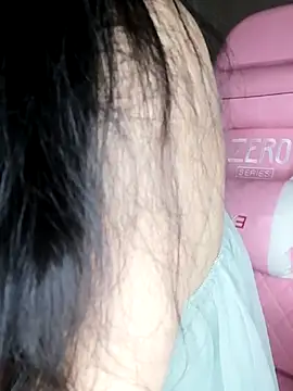 Snapshot of _Linez_ chatting on March 16, 2025, 8:43 pm Linez online show from March 16, 2025, 8:43 pm