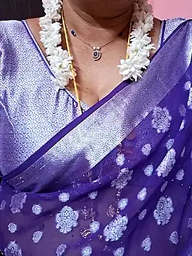ananya956 online show from May 31, 2026, 9:15 pm