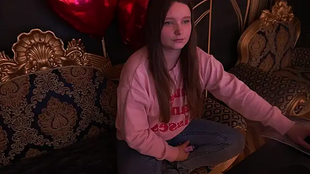 MagicPeachh  online show from February 9, 2026, 3:10 pm