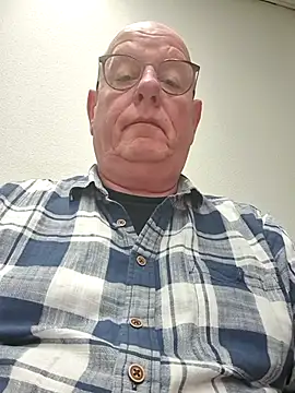 Snapshot of andrejoyfull64 chatting on December 19, 2025, 7:22 am andrejoyfull64 online show from December 19, 2025, 7:22 am