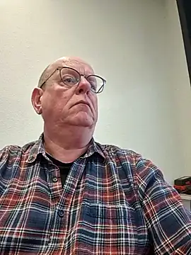 andrejoyfull64 online show from February 6, 2026, 10:44 am