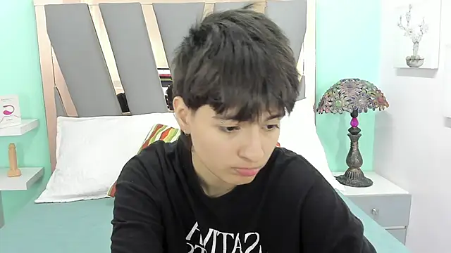 Snapshot of Bryce_Evans chatting on December 14, 2025, 3:17 pm Bryce Evans online show from December 14, 2025, 3:17 pm