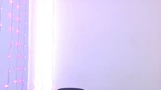 im anna  online show from September 27, 2025, 2:12 pm