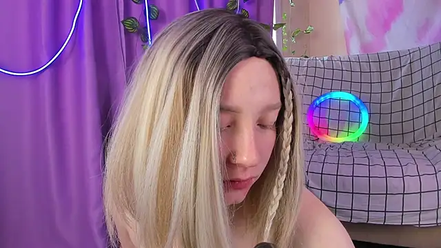 Lexy Lovy online show from September 12, 2025, 6:46 am