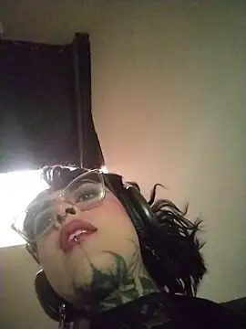 Snapshot of taaylor33 chatting on February 14, 2026, 6:08 pm taaylor33 online show from February 14, 2026, 6:08 pm