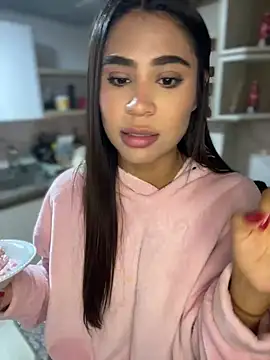 HaileyBaldwin online show from January 23, 2025, 5:24 am