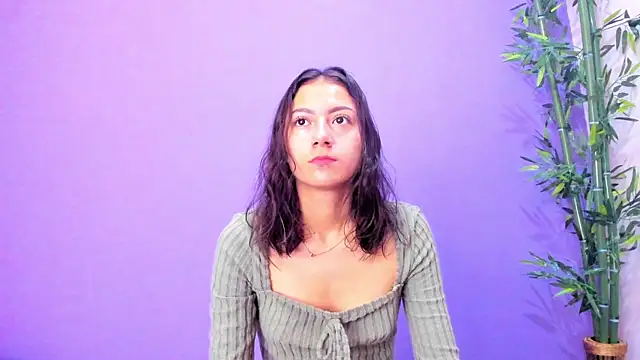Snapshot of scarlet-jonesx chatting on December 15, 2024, 12:38 pm scarlet-jonesx online show from December 15, 2024, 12:38 pm