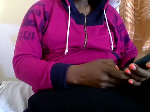 Snapshot of Hot-zeenah chatting on September 14, 2025, 8:04 am Hot-zeenah online show from September 14, 2025, 8:04 am