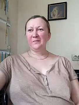 Snapshot of blondyaguar chatting on November 29, 2025, 8:36 am blondyaguar online show from November 29, 2025, 8:36 am