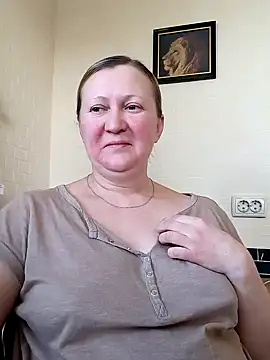 Snapshot of blondyaguar chatting on February 24, 2025, 8:38 am blondyaguar online show from February 24, 2025, 8:38 am