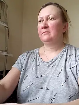 Snapshot of blondyaguar chatting on February 14, 2025, 7:59 am blondyaguar online show from February 14, 2025, 7:59 am