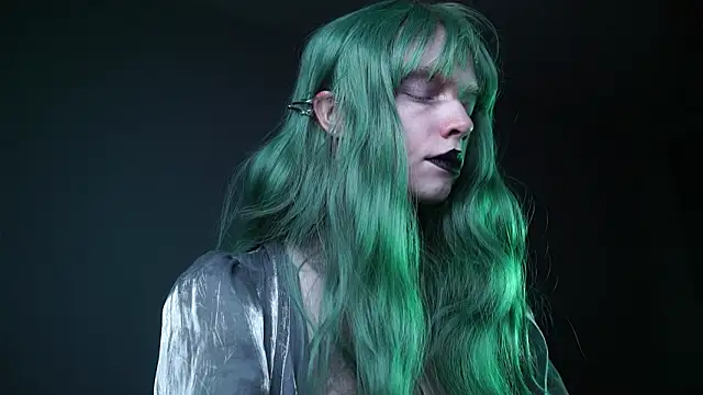 ginger hugs online show from March 25, 2026, 10:08 pm