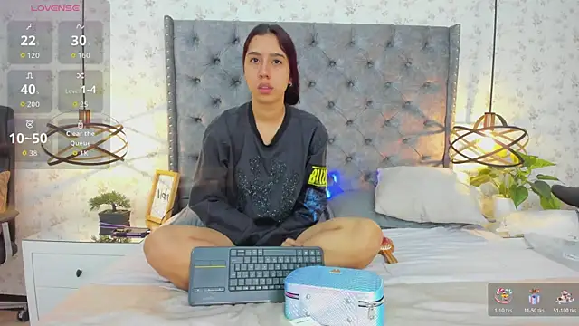 Snapshot of MissSussy chatting on November 29, 2025, 12:16 pm MissSussy online show from November 29, 2025, 12:16 pm