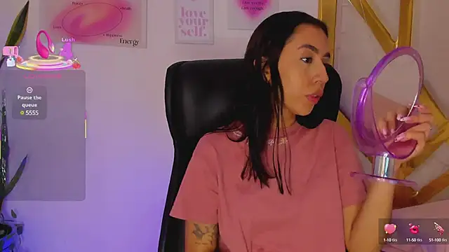 Snapshot of MissSussy chatting on March 22, 2025, 7:09 pm MissSussy online show from March 22, 2025, 7:09 pm