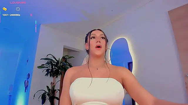 Pretty Mariangel online show from December 4, 2025, 7:46 pm