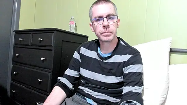 Snapshot of ImportantEquator0 chatting on September 28, 2025, 8:27 pm ImportantEquator0 online show from September 28, 2025, 8:27 pm