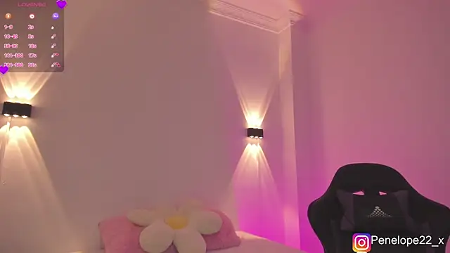 penelope22x  online show from March 30, 2026, 6:15 am