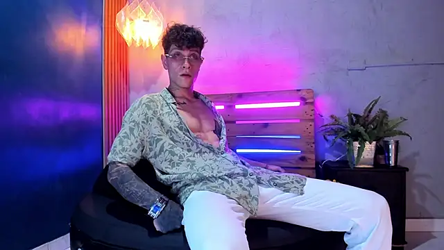 french sexx online show from January 7, 2026, 7:08 pm