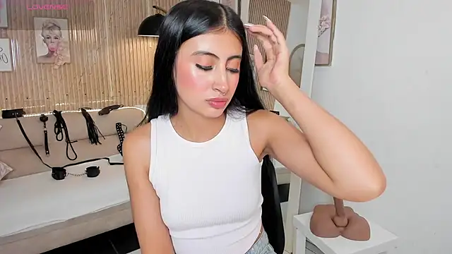 RACHEL EV online show from December 23, 2025, 5:40 am