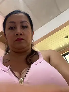 Snapshot of Milk_chloe chatting on April 22, 2026, 3:08 pm Milk chloe online show from April 22, 2026, 3:08 pm
