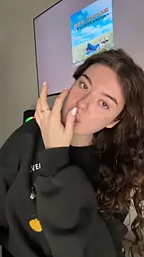 Snapshot of Kimi_Ass chatting on December 4, 2025, 10:58 am Kimi Ass online show from December 4, 2025, 10:58 am