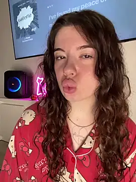 Snapshot of Kimi_Ass chatting on November 2, 2025, 9:31 pm Kimi Ass online show from November 2, 2025, 9:31 pm