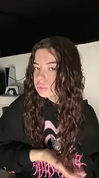 Snapshot of Kimi_Ass chatting on December 2, 2025, 12:18 pm Kimi Ass online show from December 2, 2025, 12:18 pm