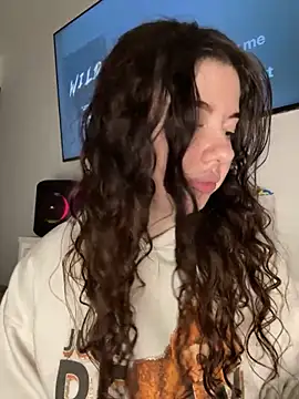 Snapshot of Kimi_Ass chatting on November 22, 2025, 1:04 am Kimi Ass online show from November 22, 2025, 1:04 am