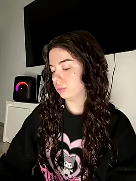 Snapshot of Kimi_Ass chatting on November 19, 2025, 9:31 am Kimi Ass online show from November 19, 2025, 9:31 am