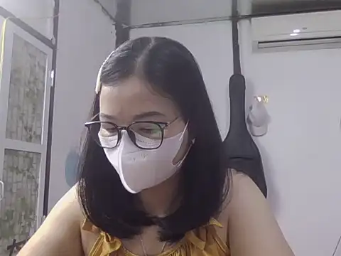 Snapshot of MaiHuong77 chatting on October 31, 2025, 2:52 am MaiHuong77 online show from October 31, 2025, 2:52 am