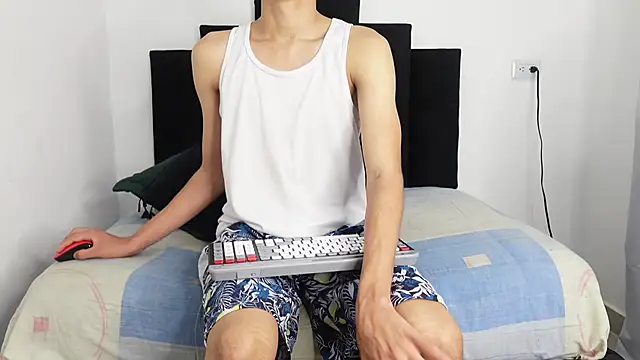 Snapshot of MarcoAlexLatino chatting on March 19, 2025, 3:20 am MarcoAlexLatino online show from March 19, 2025, 3:20 am