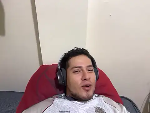 Malandralle online show from November 26, 2025, 5:07 am