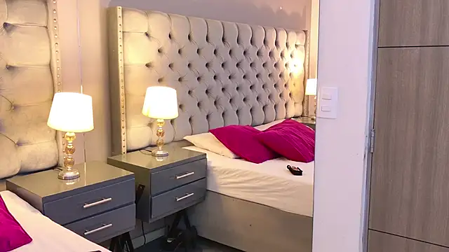 Snapshot of SamantaG chatting on February 20, 2026, 1:57 pm SamantaG online show from February 20, 2026, 1:57 pm